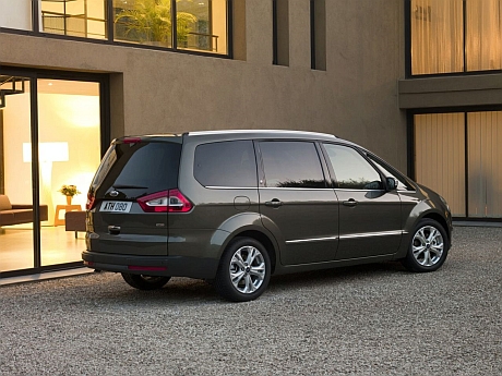 ford galaxy facelift 2010