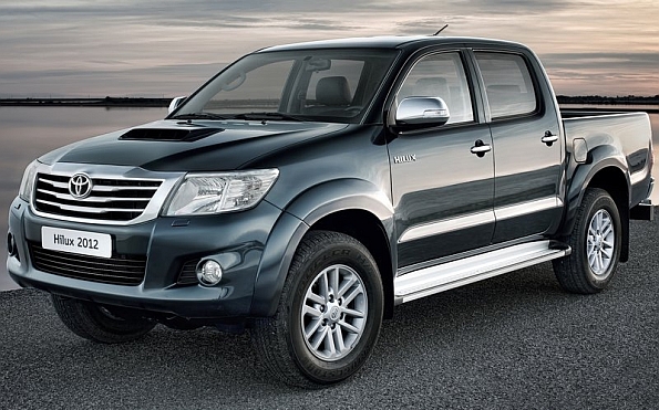 noua toyota hilux 2012