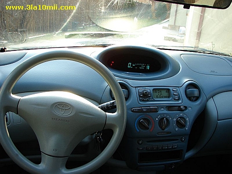 toyota yaris noua
